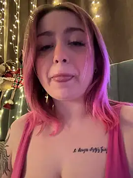 Snapshot of KellyMoors chatting on 01.12.26 KellyMoors online show from 01.12.26