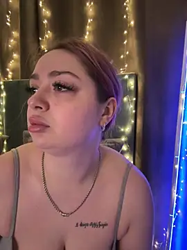 Snapshot of KellyMoors chatting on 02.19.26 KellyMoors online show from 02.19.26