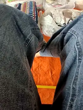 Snapshot of Lili_2love chatting on 11.18.25 Lili 2love online show from 11.18.25