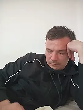 Snapshot of viktor1992-1-1 chatting on 06.16.26 viktor1992-1-1 online show from 06.16.26