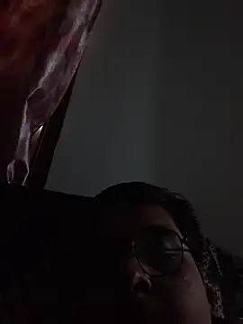 Snapshot of UsurpedThaw chatting on 11.16.25 UsurpedThaw online show from 11.16.25