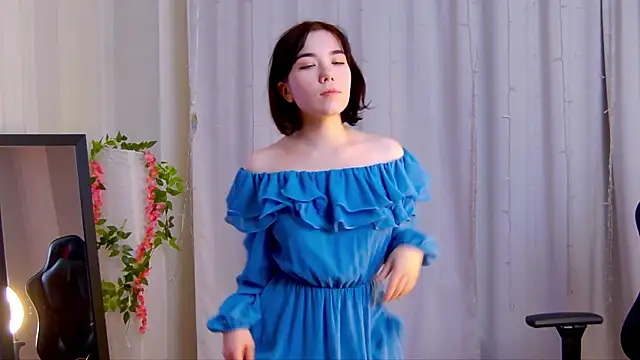 Kelly foox online show from 10.24.25