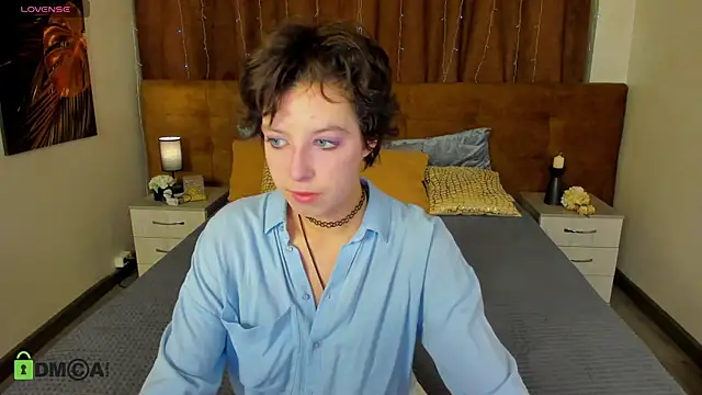 Sara Frayer online show from 10.25.25