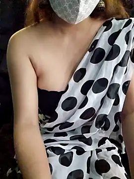 Snapshot of mohini_sen chatting on 10.11.25 mohini sen online show from 10.11.25