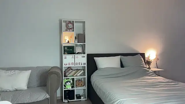 yourlittlesunrise  online show from 12.01.25