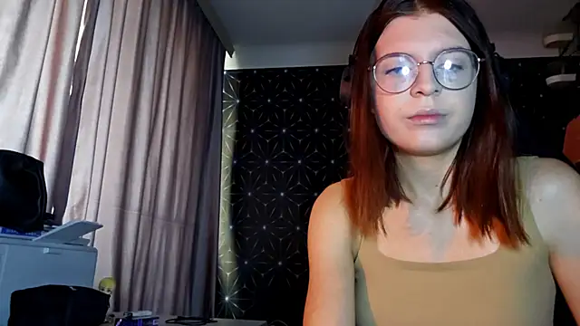 LissaKradfer online show from 10.14.25