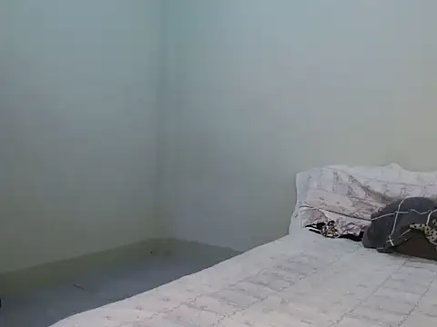 TeaseNPlease 13 online show from 02.01.26