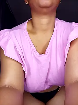 Sultrytits6 online show from 10.24.25