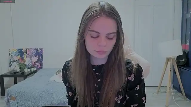 Snapshot of xAlisontiny chatting on 02.14.26 xAlisontiny online show from 02.14.26