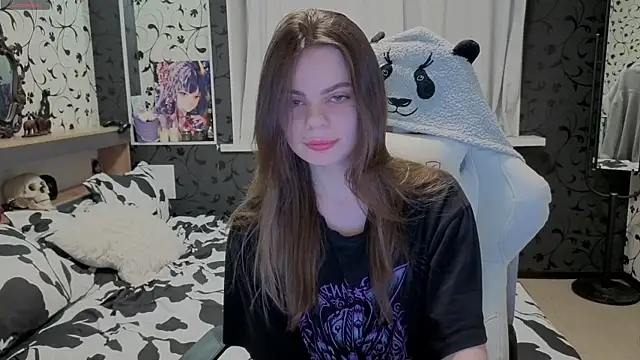 Snapshot of xAlisontiny chatting on 03.02.26 xAlisontiny online show from 03.02.26