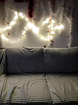 Snapshot of bebecita_x chatting on 12.04.25 bebecita x online show from 12.04.25