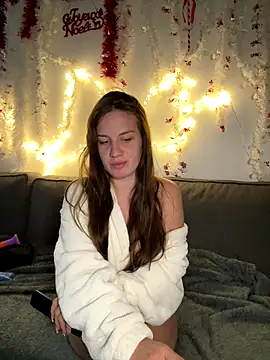 Snapshot of bebecita_x chatting on 12.15.25 bebecita x online show from 12.15.25