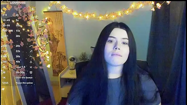 Mona Esty online show from 02.25.26