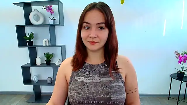 OliviaMontgommery online show from 10.26.25