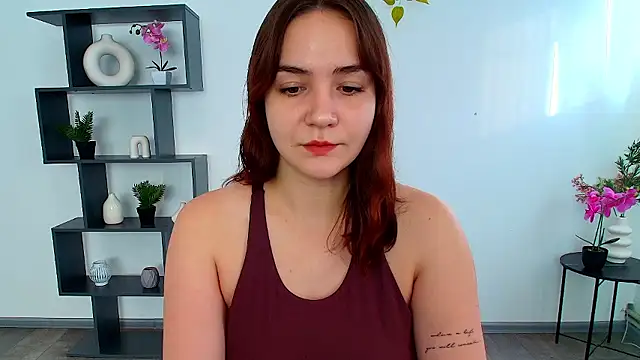 OliviaMontgommery online show from 11.12.25