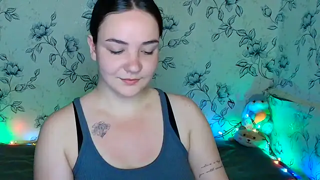 OliviaMontgommery online show from 06.15.26