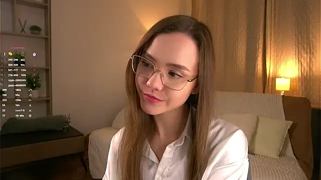 SweetSaraPie online show from 04.08.26