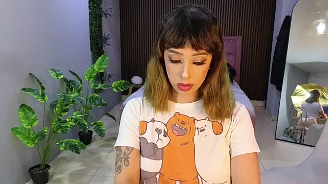 Snapshot of sexengel_lisa chatting on 02.11.26 sexengel lisa online show from 02.11.26