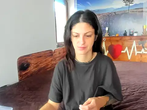 anissawhitenss online show from 11.04.25