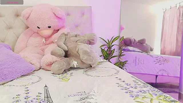 SoofiKiss online show from 03.11.26