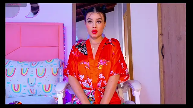 Snapshot of BabyDollvibes chatting on 12.04.25 BabyDollvibes online show from 12.04.25