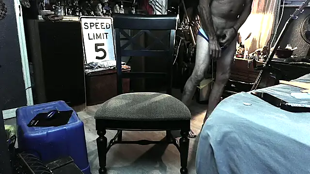 Tommy Love23 online show from 04.05.26