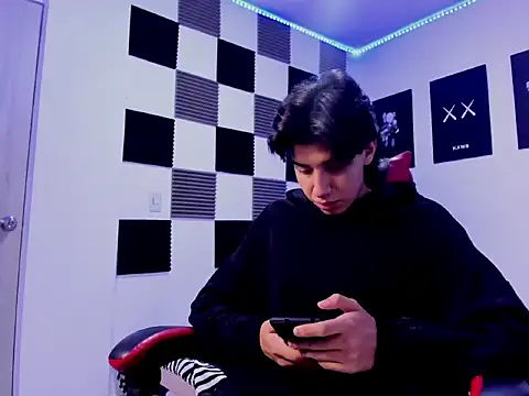 Snapshot of jeycobb chatting on 01.14.26 jeycobb online show from 01.14.26