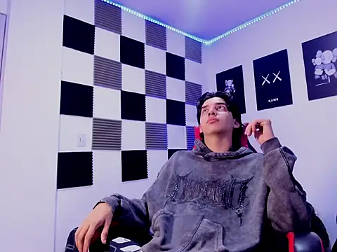 Snapshot of jeycobb chatting on 01.16.26 jeycobb online show from 01.16.26