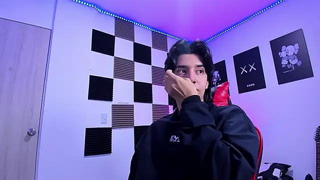 Snapshot of jeycobb chatting on 02.08.26 jeycobb online show from 02.08.26