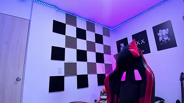 Snapshot of jeycobb chatting on 02.11.26 jeycobb online show from 02.11.26