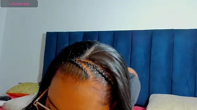 Ahilyn online show from 11.22.25