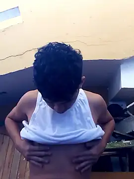 Snapshot of Mrdante23 chatting on 10.04.25 Mrdante23 online show from 10.04.25