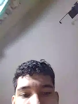 Snapshot of Mrdante23 chatting on 10.10.25 Mrdante23 online show from 10.10.25