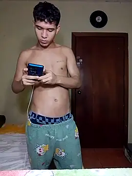 Snapshot of Mrdante23 chatting on 10.25.25 Mrdante23 online show from 10.25.25