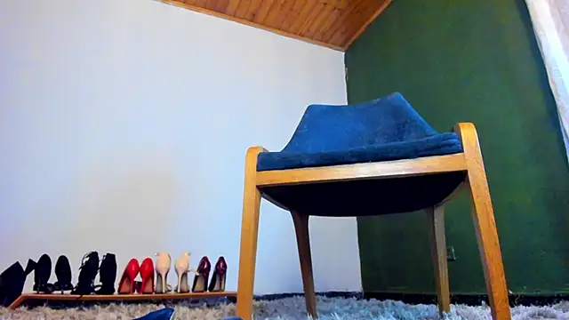 Velourmuse online show from 12.21.25