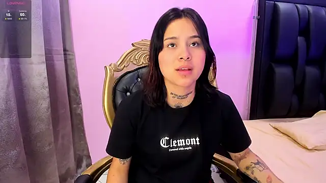 Nixielee  online show from 10.15.25