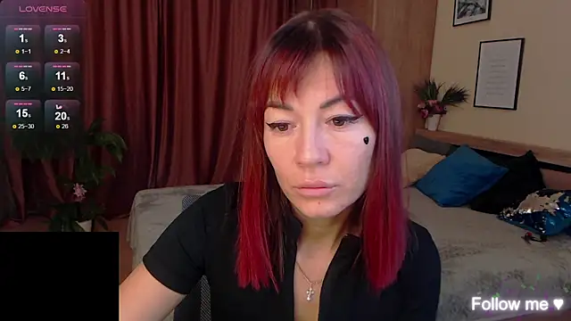 Snapshot of Bally_Bay chatting on 11.12.25 Bally Bay online show from 11.12.25