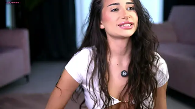 Snapshot of AlishaSkye chatting on 11.14.25 AlishaSkye online show from 11.14.25