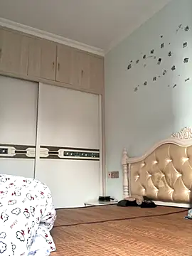 Mile-m online show from 10.13.25