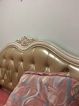 Mile-m online show from 03.08.26