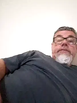 Snapshot of bozocwb chatting on 10.26.25 bozocwb online show from 10.26.25