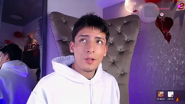 Snapshot of MateoMitchell chatting on 02.21.26 MateoMitchell online show from 02.21.26