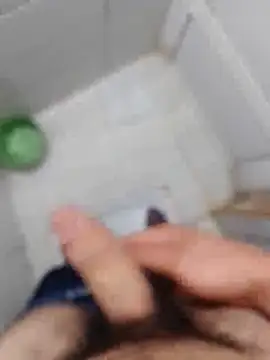 Iuhggikk online show from 10.03.25