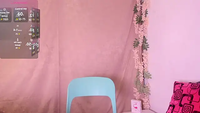 Snapshot of Alina_Chapman chatting on 11.12.25 Alina Chapman online show from 11.12.25