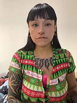 kyttyDanny online show from 10.08.25