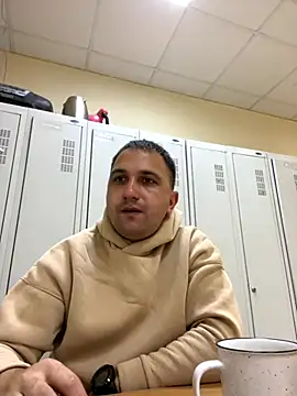 Snapshot of Mahrovmaxim chatting on 11.01.25 Mahrovmaxim online show from 11.01.25