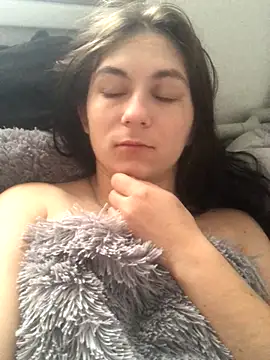 Snapshot of Twolatte1520 chatting on 12.15.25 Twolatte1520 online show from 12.15.25