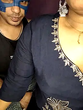 Snapshot of Dark_Chocoxxx chatting on 11.08.25 Dark Chocoxxx online show from 11.08.25