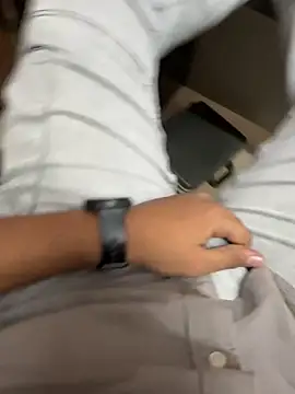 Snapshot of kartik_12098 chatting on 10.06.25 kartik 12098 online show from 10.06.25