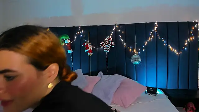 Snapshot of abby_murphy chatting on 11.26.25 abby murphy online show from 11.26.25